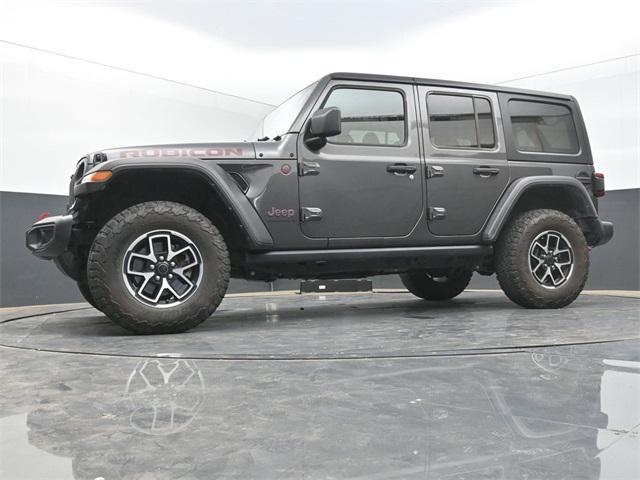 Photo of 2024 Granite Crystal Metallic Clearcoat Jeep Wrangler