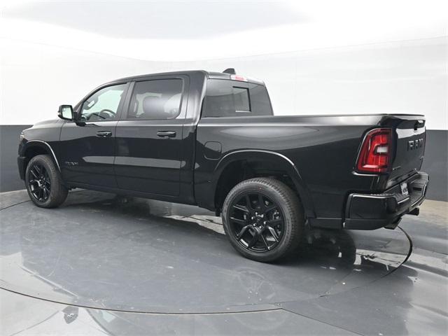 Photo of 2026 Diamond Black Crystal Pearlcoat RAM 1500