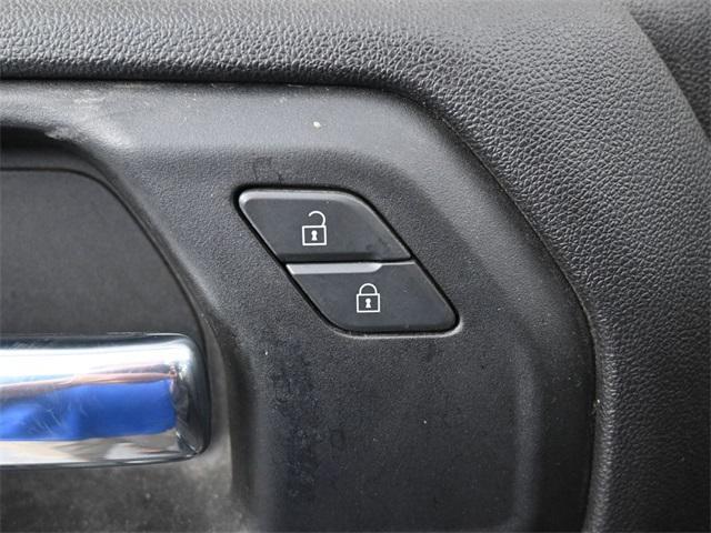 Photo of 2022 Black Chevrolet Silverado 1500