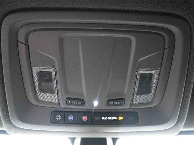Photo of 2022 Black Chevrolet Silverado 1500