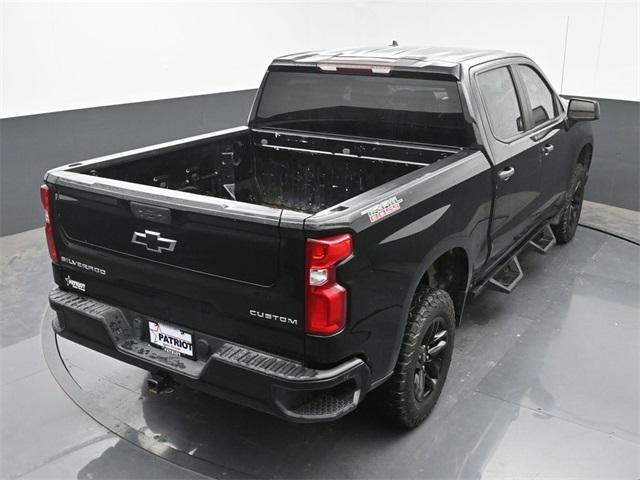 Photo of 2022 Black Chevrolet Silverado 1500
