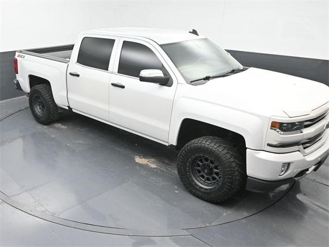 Photo of 2018 Iridescent Pearl Tricoat Chevrolet Silverado 1500