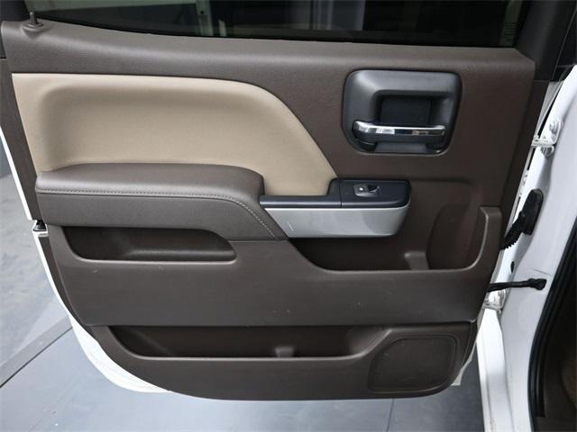 Photo of 2018 Iridescent Pearl Tricoat Chevrolet Silverado 1500