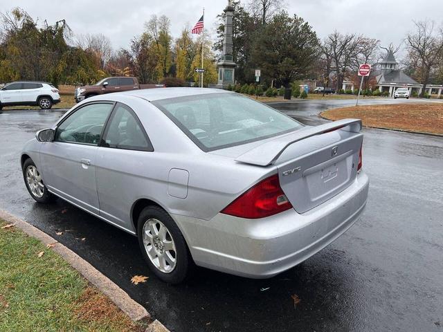 Photo of 2002 Silver Honda Civic