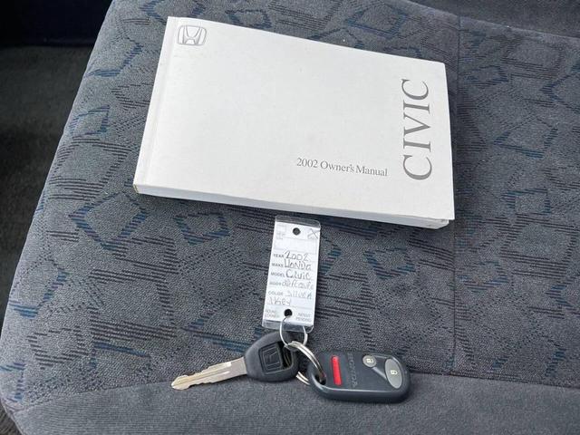Photo of 2002 Silver Honda Civic