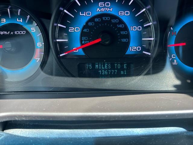 Photo of 2011 Gray Ford Fusion
