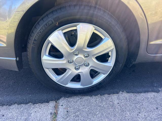 Photo of 2011 Gray Ford Fusion