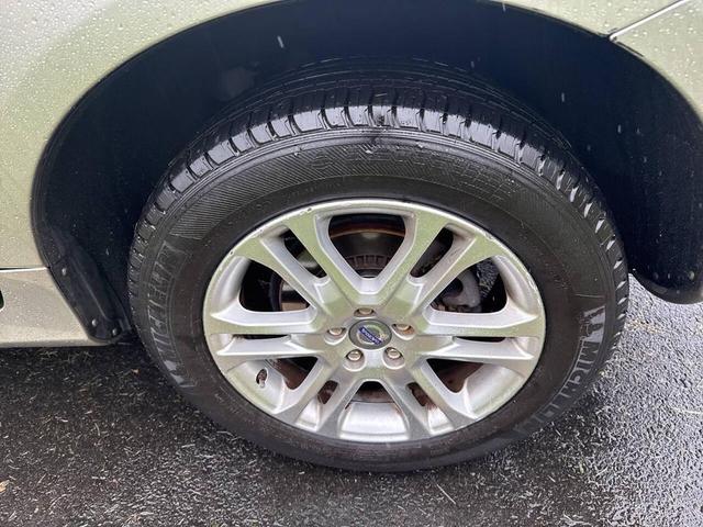 Photo of 2015 Beige Volvo XC60