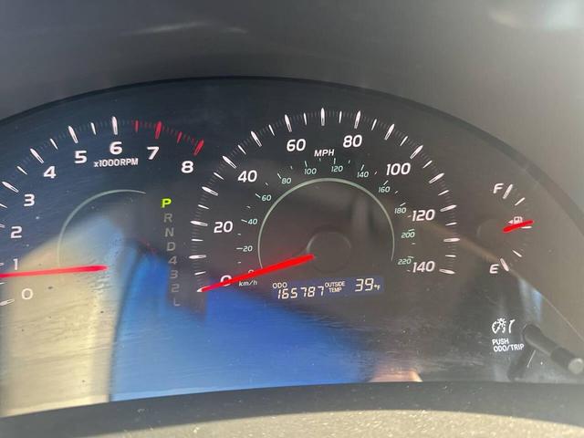 Photo of 2007 Silver Toyota Camry