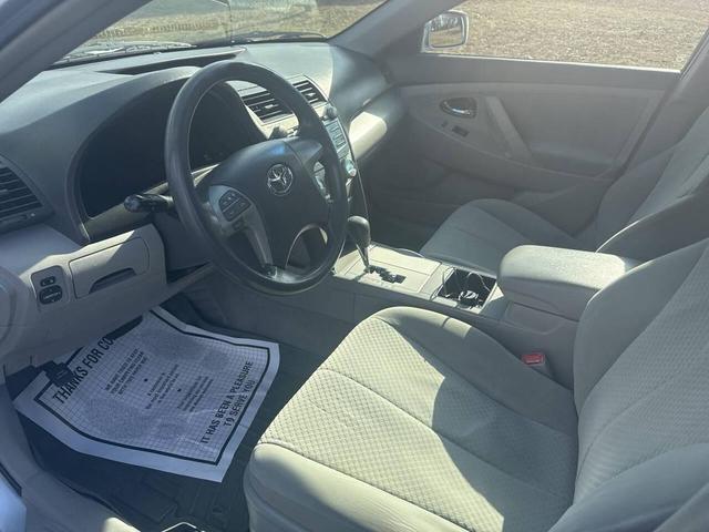 Photo of 2007 Silver Toyota Camry