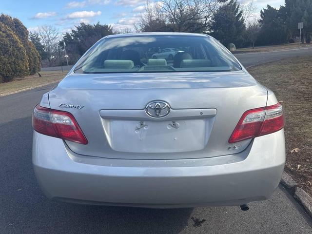 Photo of 2007 Silver Toyota Camry