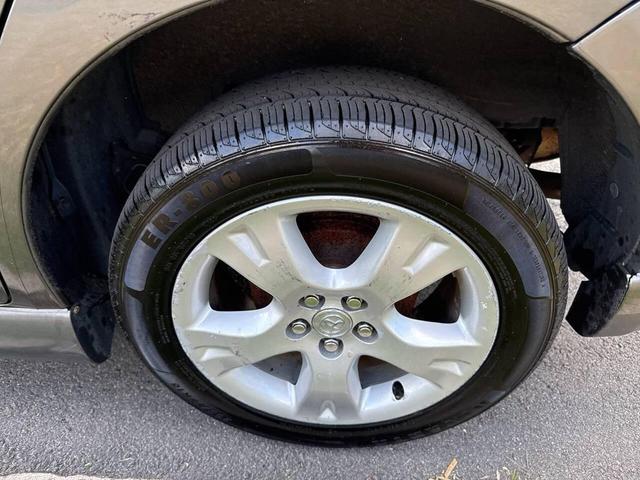 Photo of 2005 Gray Toyota Matrix