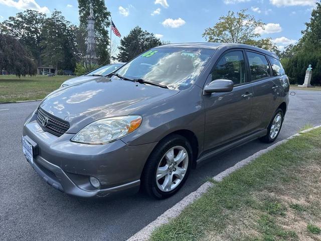 Photo of 2005 Gray Toyota Matrix
