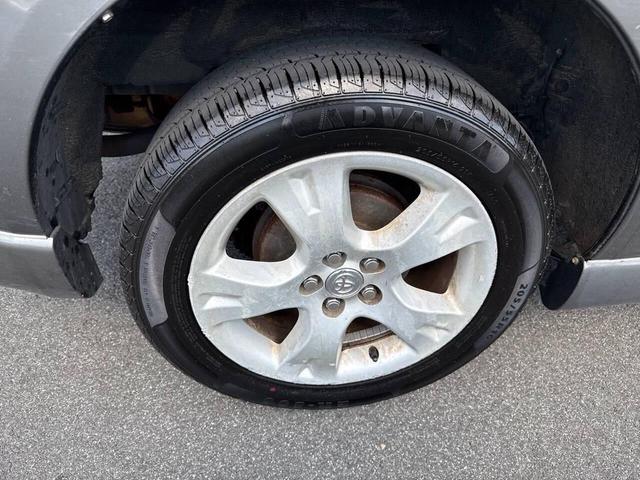 Photo of 2005 Gray Toyota Matrix