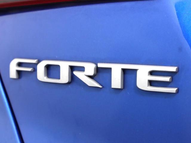 Photo of 2022 Sporty Blue Kia Forte