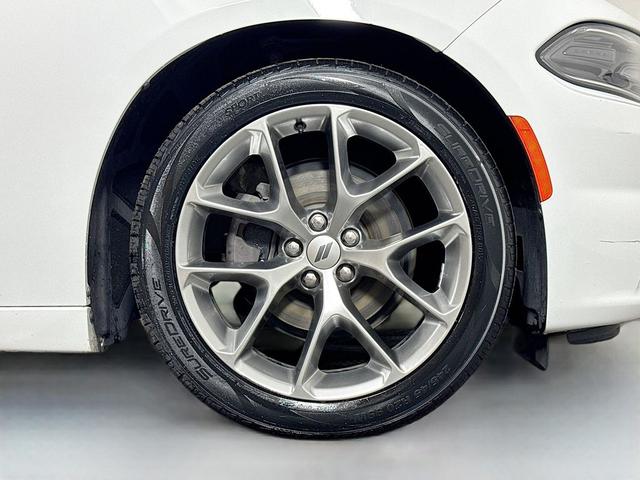 Photo of 2020 White Knuckle Clearcoat Dodge Charger