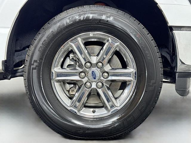 Photo of 2024 Oxford White Ford F-150