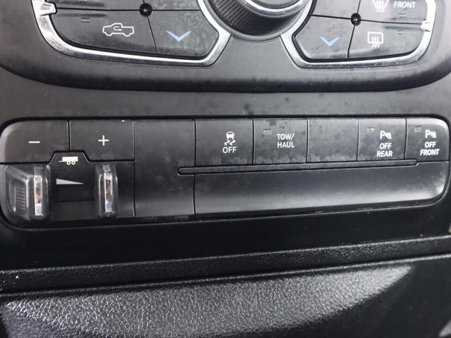 Photo of 2019 Blue Streak Pearlcoat RAM 1500