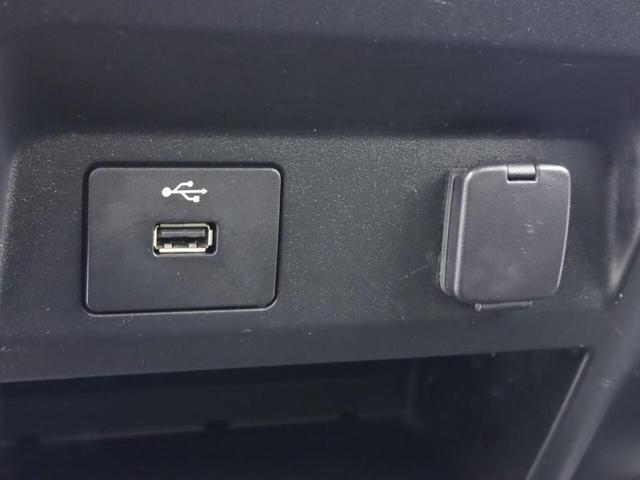 Photo of 2019 Oxford White Ford F-150