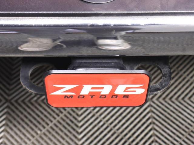 Photo of 2016 Granite Crystal Metallic Clearcoat RAM 1500