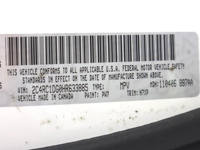 Photo of 2017 Bright White Clearcoat Chrysler Pacifica