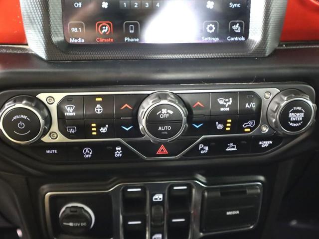 Photo of 2020 Gator Clearcoat Jeep Gladiator