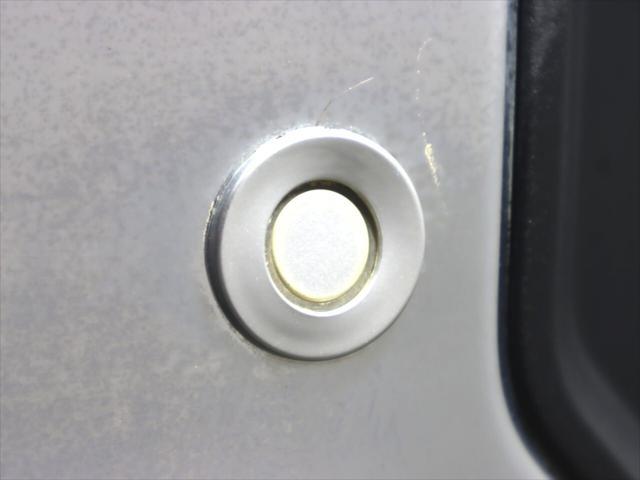 Photo of 2022 Brownstone Metallic GMC Sierra 1500
