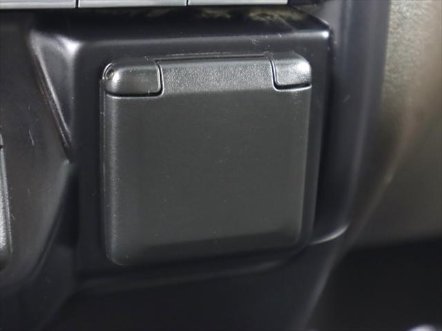 Photo of 2022 Brownstone Metallic GMC Sierra 1500