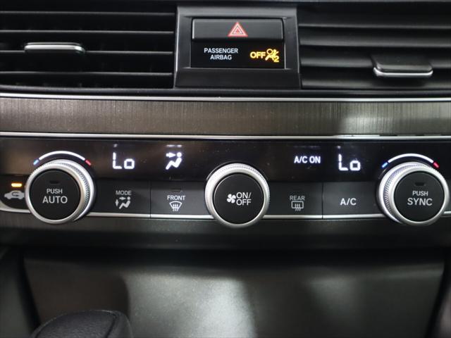 Photo of 2021 Lunar Silver Metallic Honda Accord