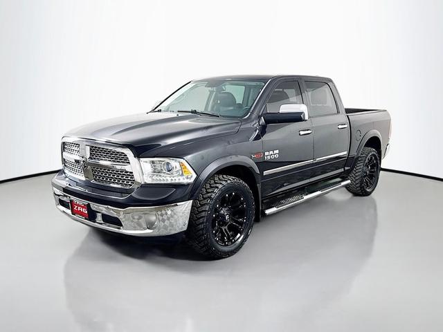 Photo of 2016 Brilliant Black Crystal Pearl RAM 1500