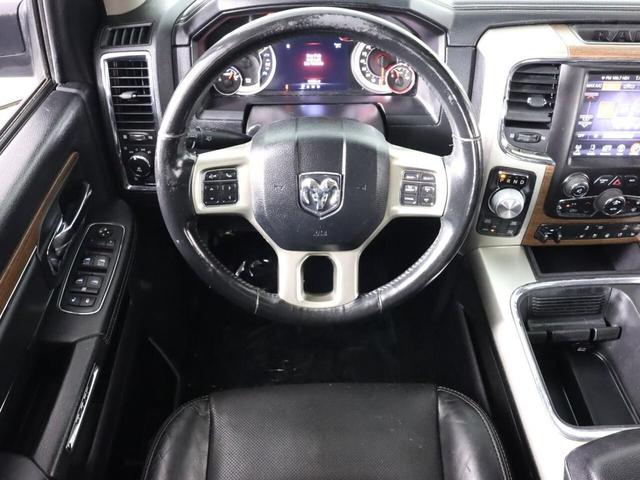 Photo of 2016 Brilliant Black Crystal Pearl RAM 1500