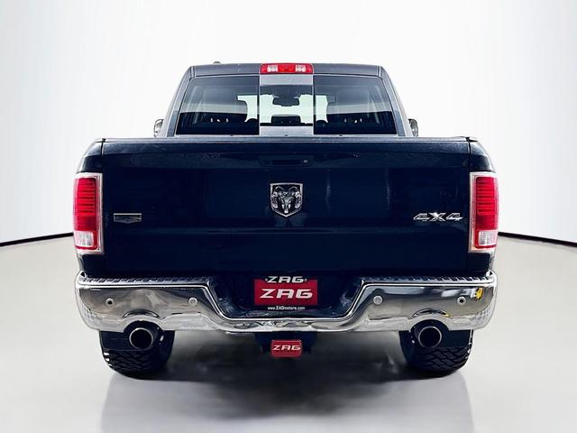 Photo of 2016 Brilliant Black Crystal Pearl RAM 1500