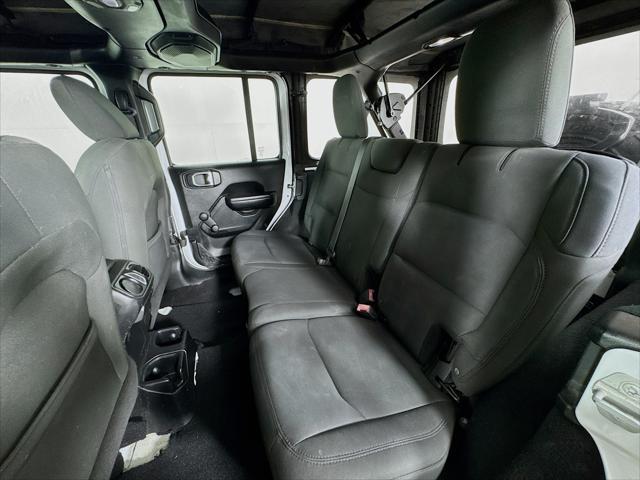 Photo of 2018 Bright White Clearcoat Jeep Wrangler Unlimited