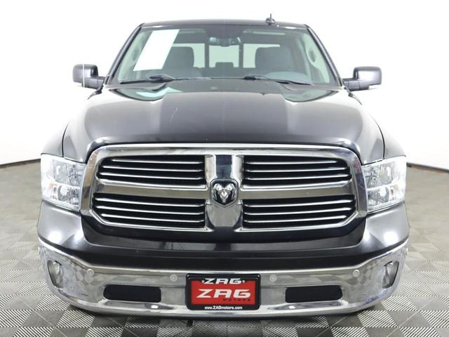 Photo of 2018 Brilliant Black Crystal Pearlcoat RAM 1500