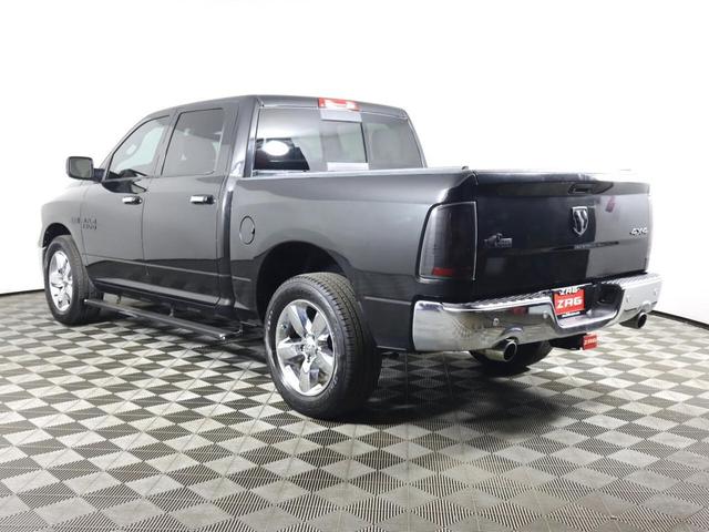 Photo of 2018 Brilliant Black Crystal Pearlcoat RAM 1500