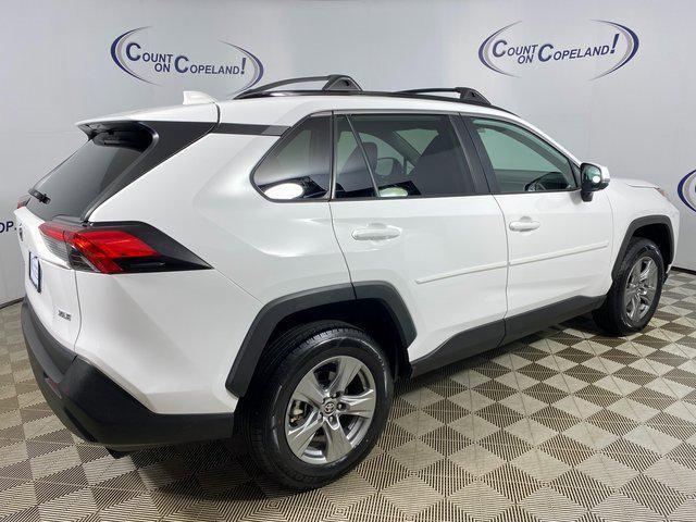 Photo of 2023 Ice Cap Toyota RAV4