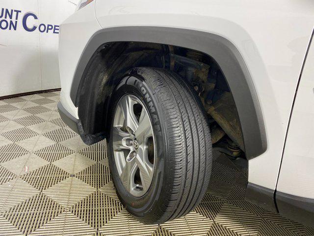 Photo of 2023 Ice Cap Toyota RAV4