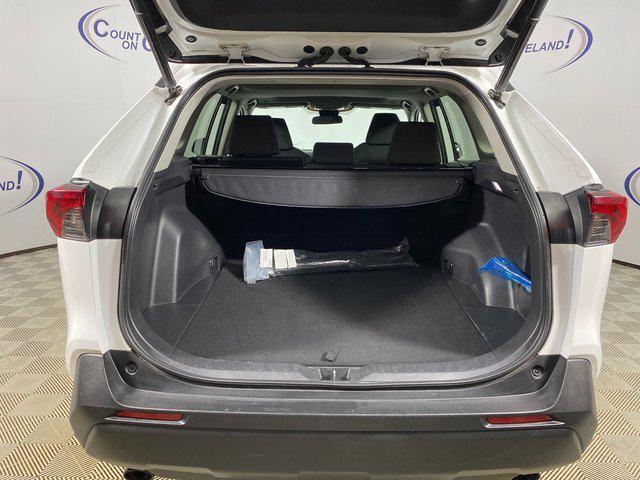 Photo of 2023 Ice Cap Toyota RAV4