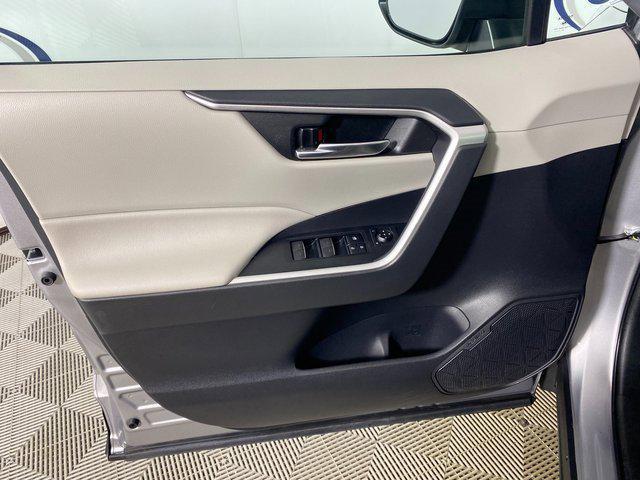 Photo of 2022 Silver Sky Metallic Toyota RAV4 Hybrid