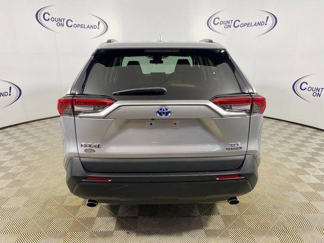 Photo of 2022 Silver Sky Metallic Toyota RAV4 Hybrid