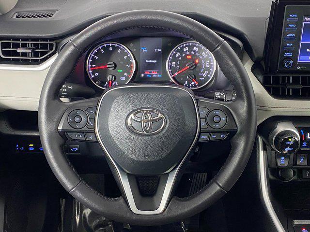 Photo of 2022 White Toyota RAV4