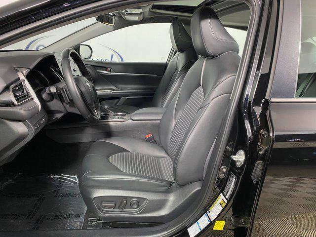 Photo of 2023 Midnight Black Metallic Toyota Camry