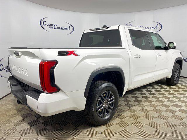 Photo of 2024 Ice Cap Toyota Tundra