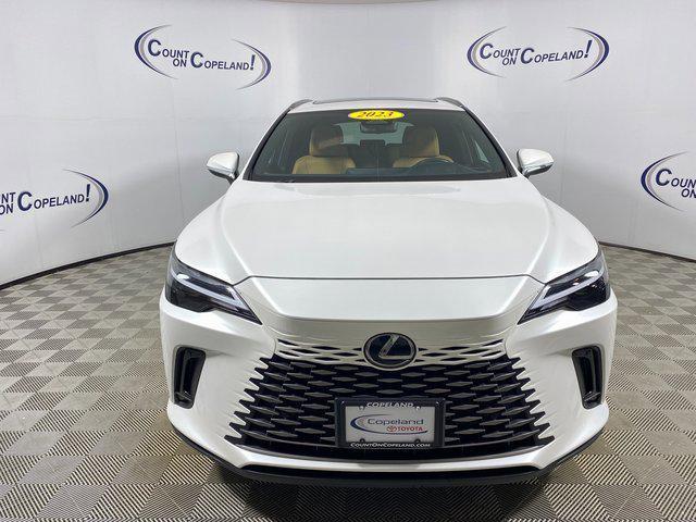 Photo of 2023 Eminent White Pearl Lexus RX 350