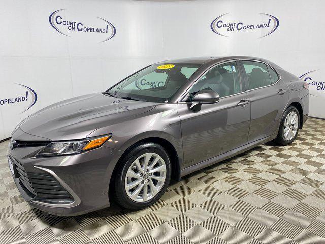 Photo of 2023 Predawn Gray Mica Toyota Camry
