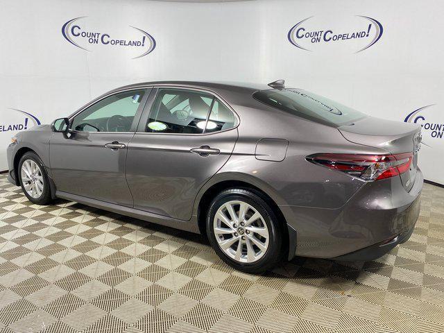Photo of 2023 Predawn Gray Mica Toyota Camry