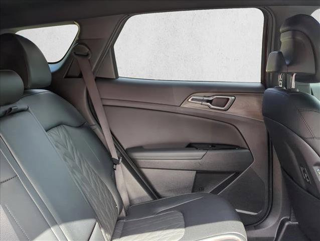 Photo of 2023 Dawning Red Kia Sportage