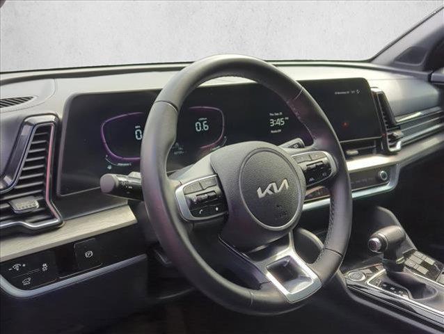 Photo of 2023 Dawning Red Kia Sportage