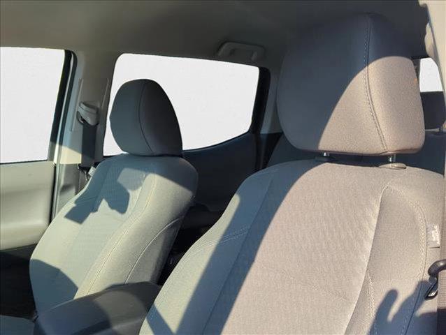 Photo of 2022 White Toyota Tacoma