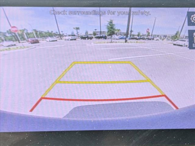 Photo of 2022 Ice White Hyundai SANTA CRUZ